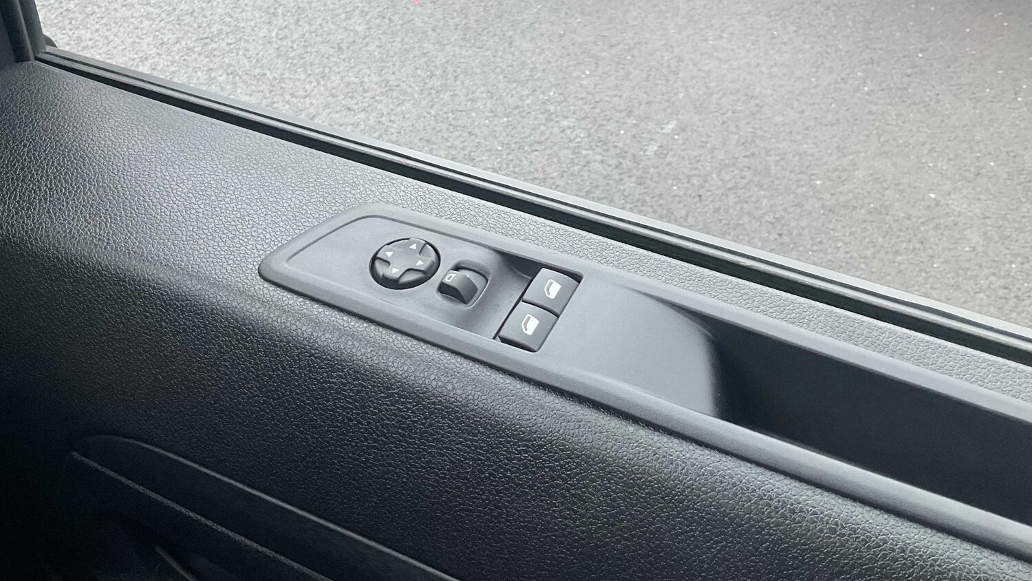 Used Vauxhall Vivaro Life for sale - 77860473: Photo 11