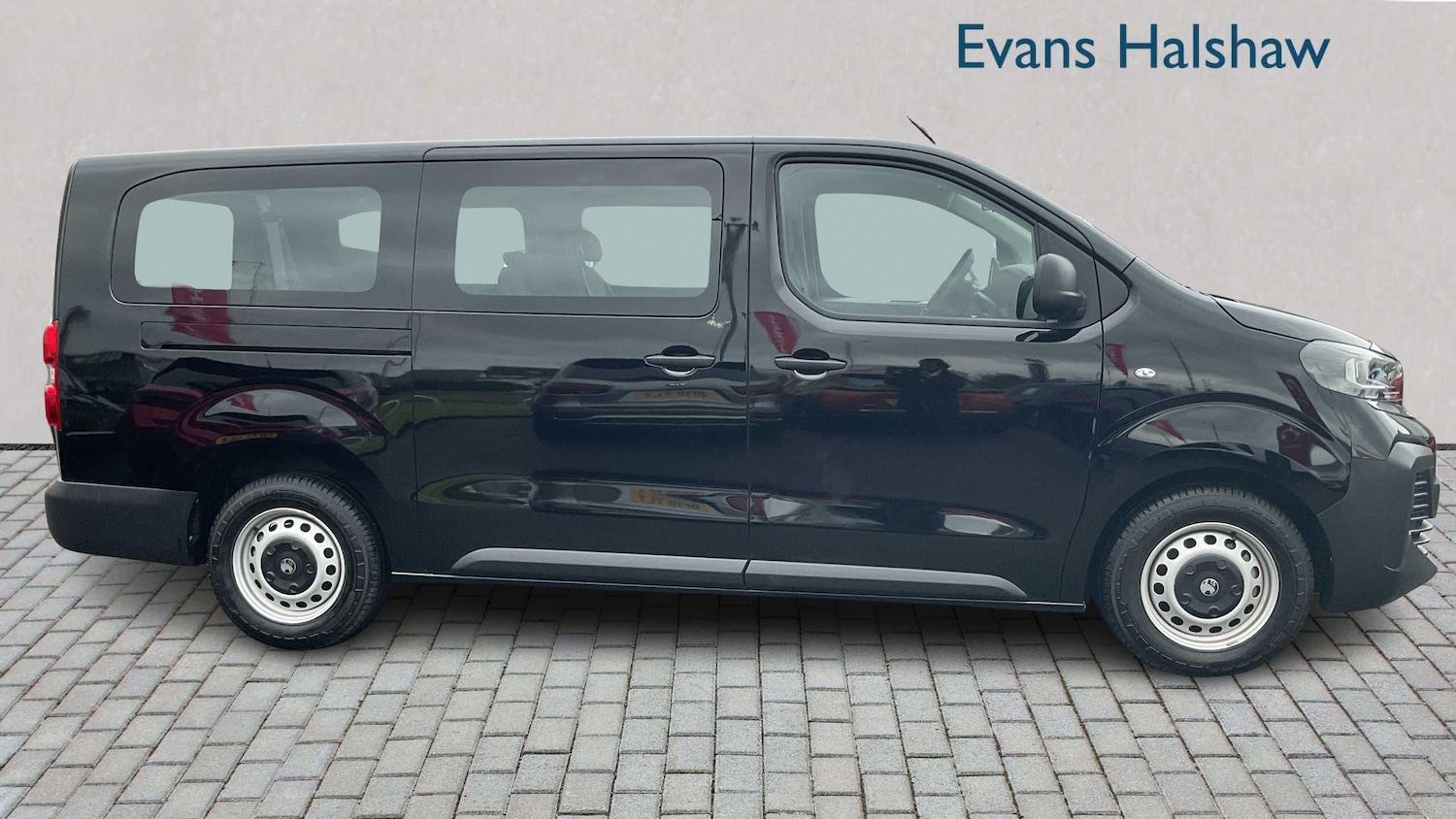 Used Vauxhall Vivaro Life for sale - 77860473: Photo 3