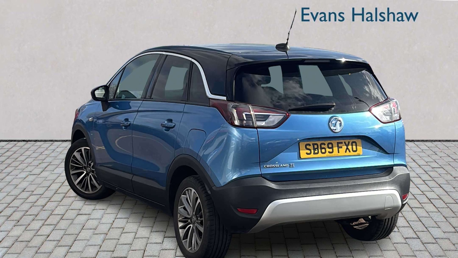 Used Vauxhall Crossland X 2019 for sale - 77857490: Photo 3