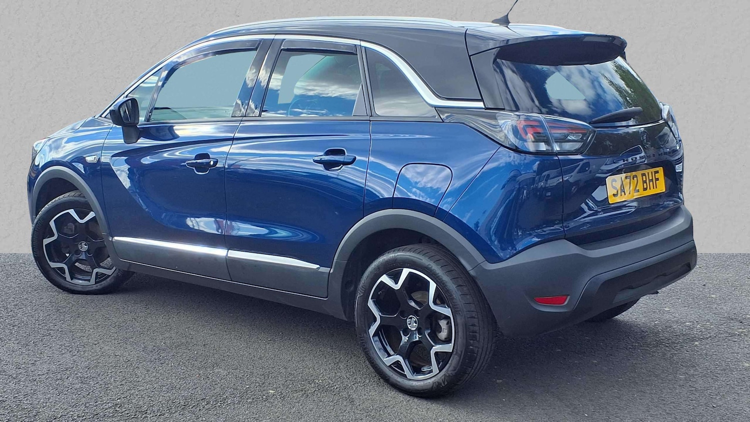 Used Vauxhall Crossland for sale - 77858247: Photo 2