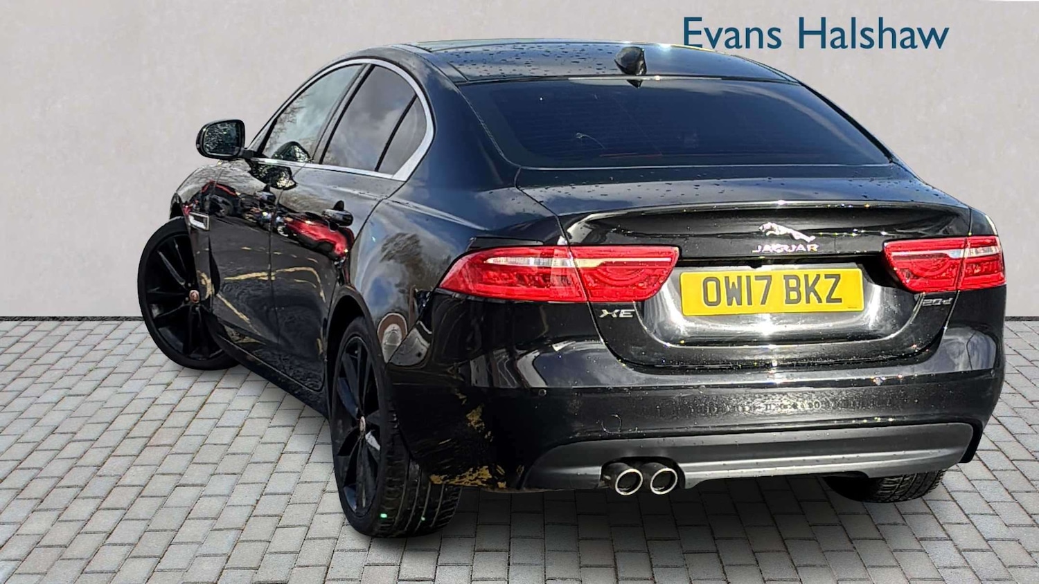 Used Jaguar XE 2017 for sale - 77899267: Photo 3