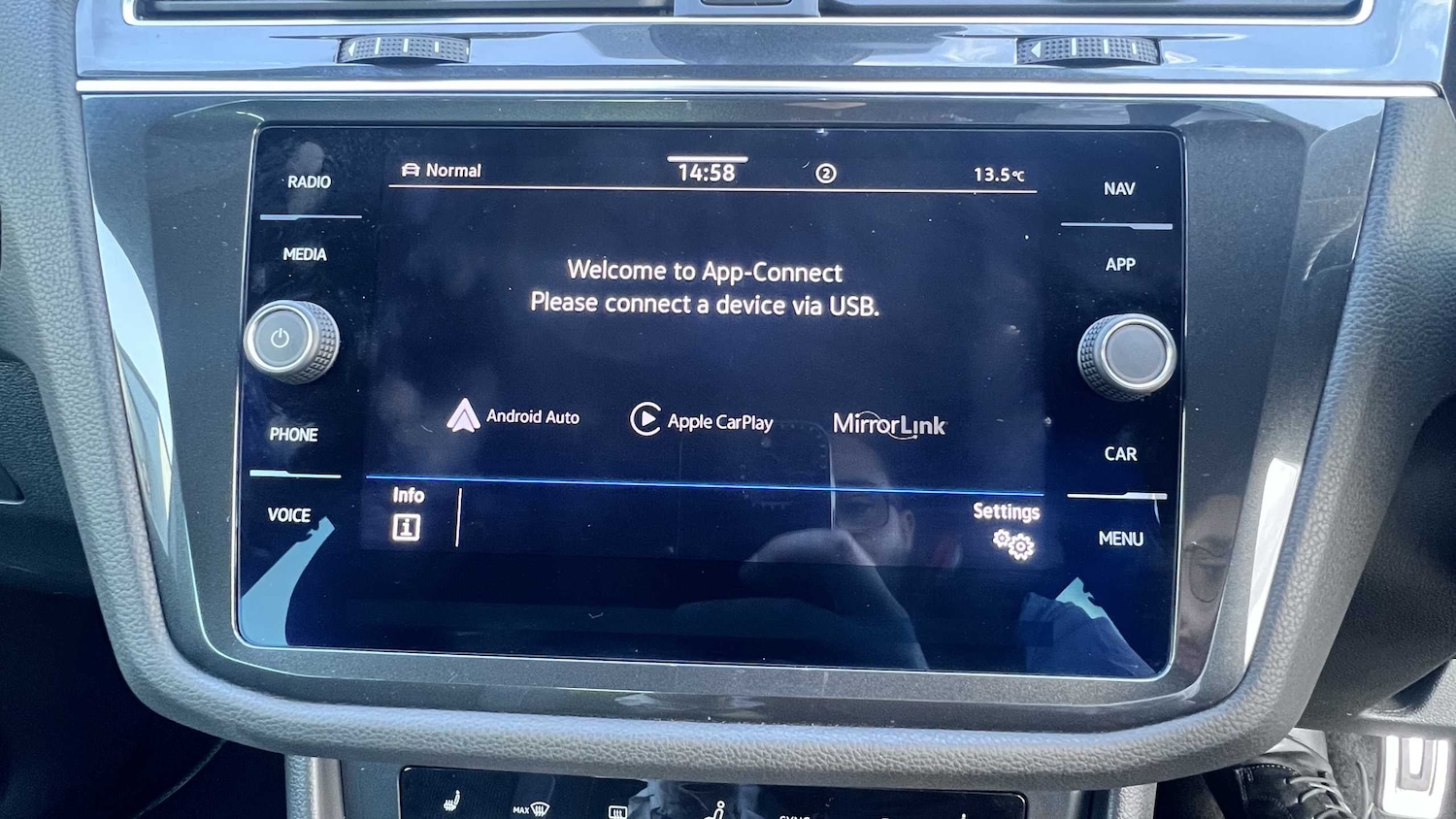 Used Volkswagen Tiguan for sale - 77860043: Photo 11