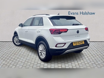 Used Volkswagen T-Roc 2022 for sale - 77862231: Photo