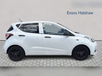 Used Hyundai i10 2018 for sale - 78591846: Photo