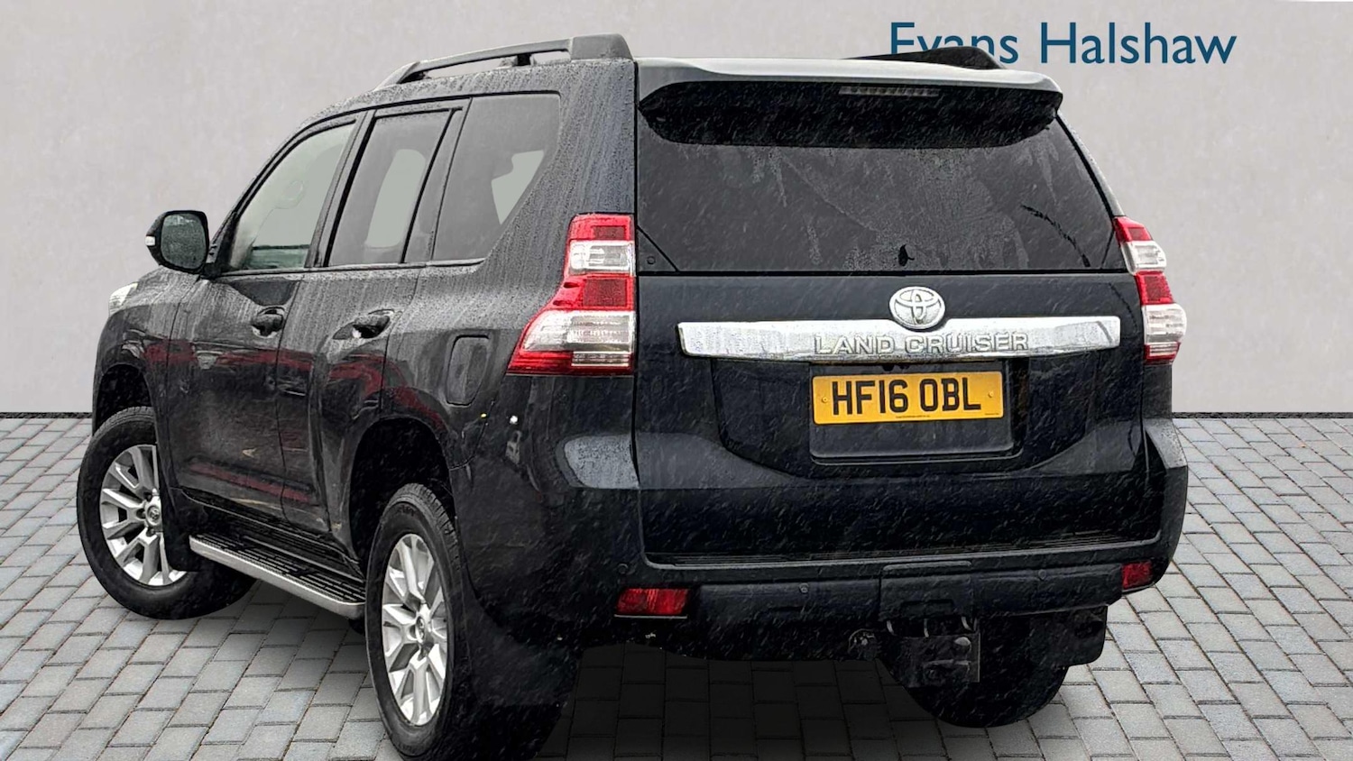 Used Toyota Land Cruiser for sale - 77859264: Photo 2