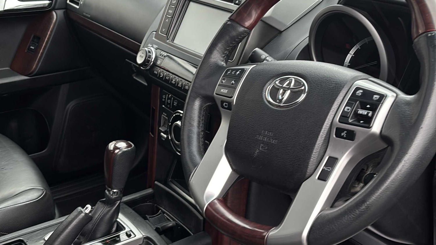 Used Toyota Land Cruiser for sale - 77859264: Photo 8