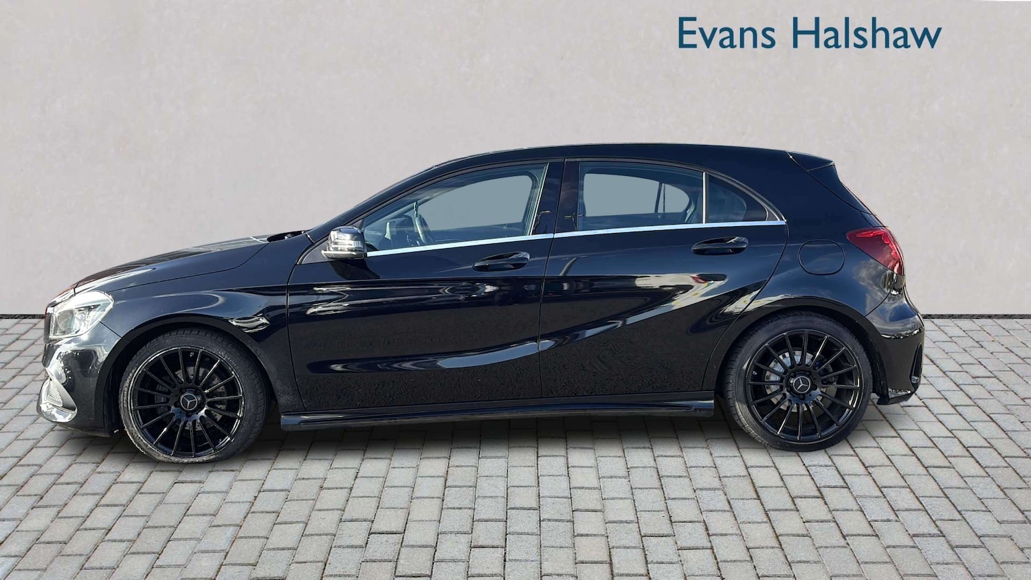 Used Mercedes-Benz A-Class 2018 for sale - 78023947: Photo 3