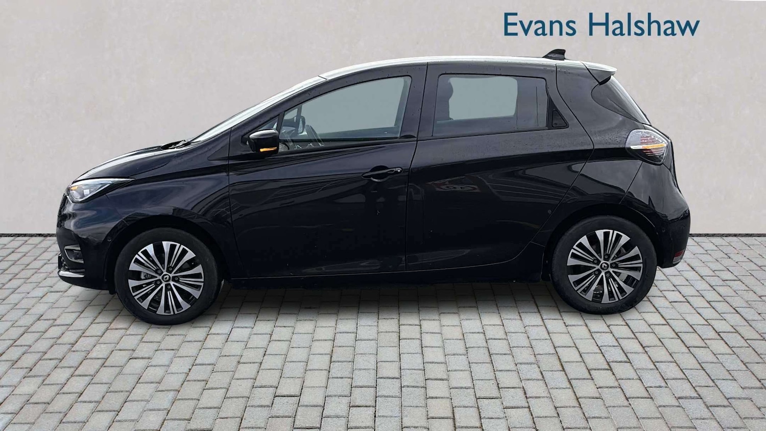 Used Renault Zoe 2023 for sale - 77899258: Photo 4