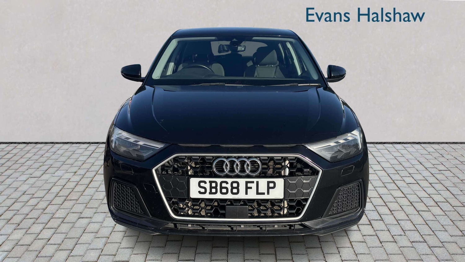 Used Audi A1 2018 for sale - 77858236: Photo 4