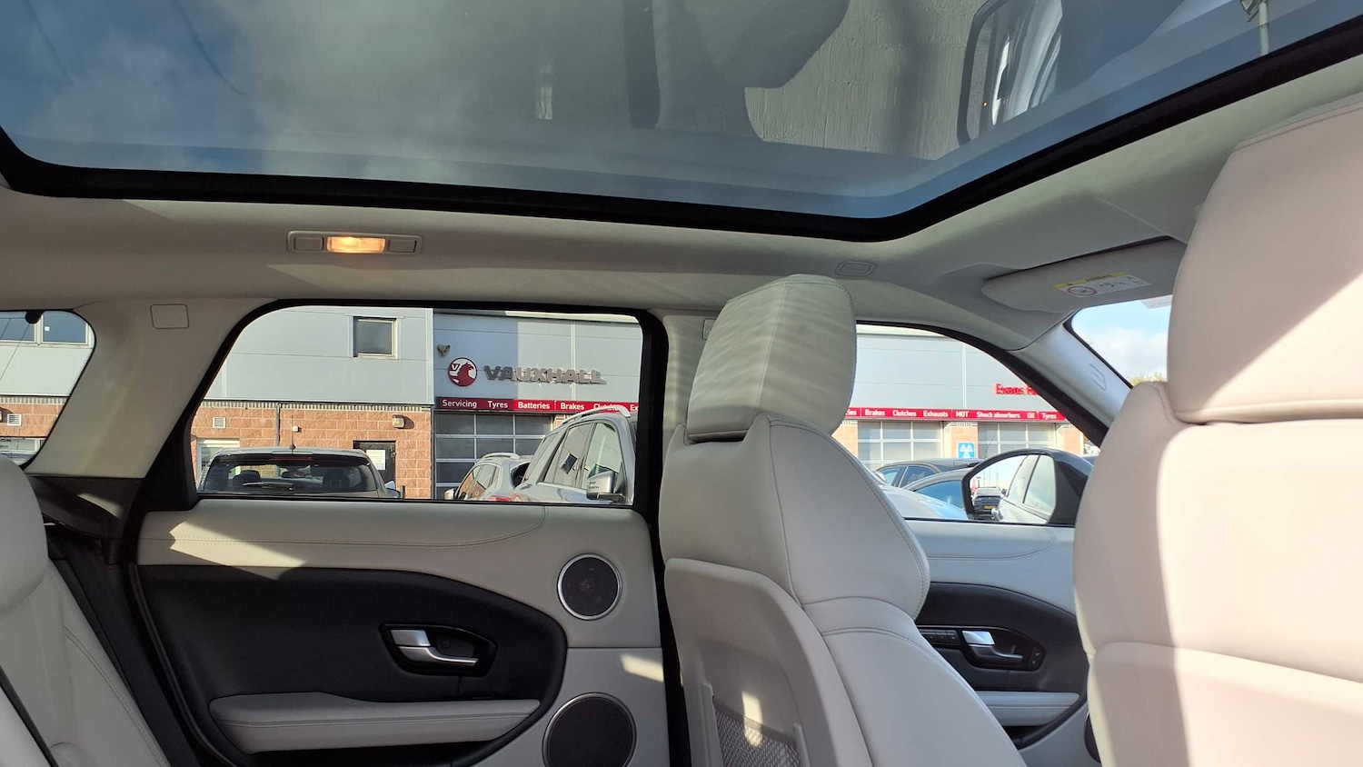 Used Land Rover Range Rover Evoque 2016 for sale - 77996008: Photo 7