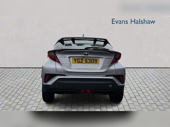 Used Toyota C-HR 2023 for sale - 78010040: Photo