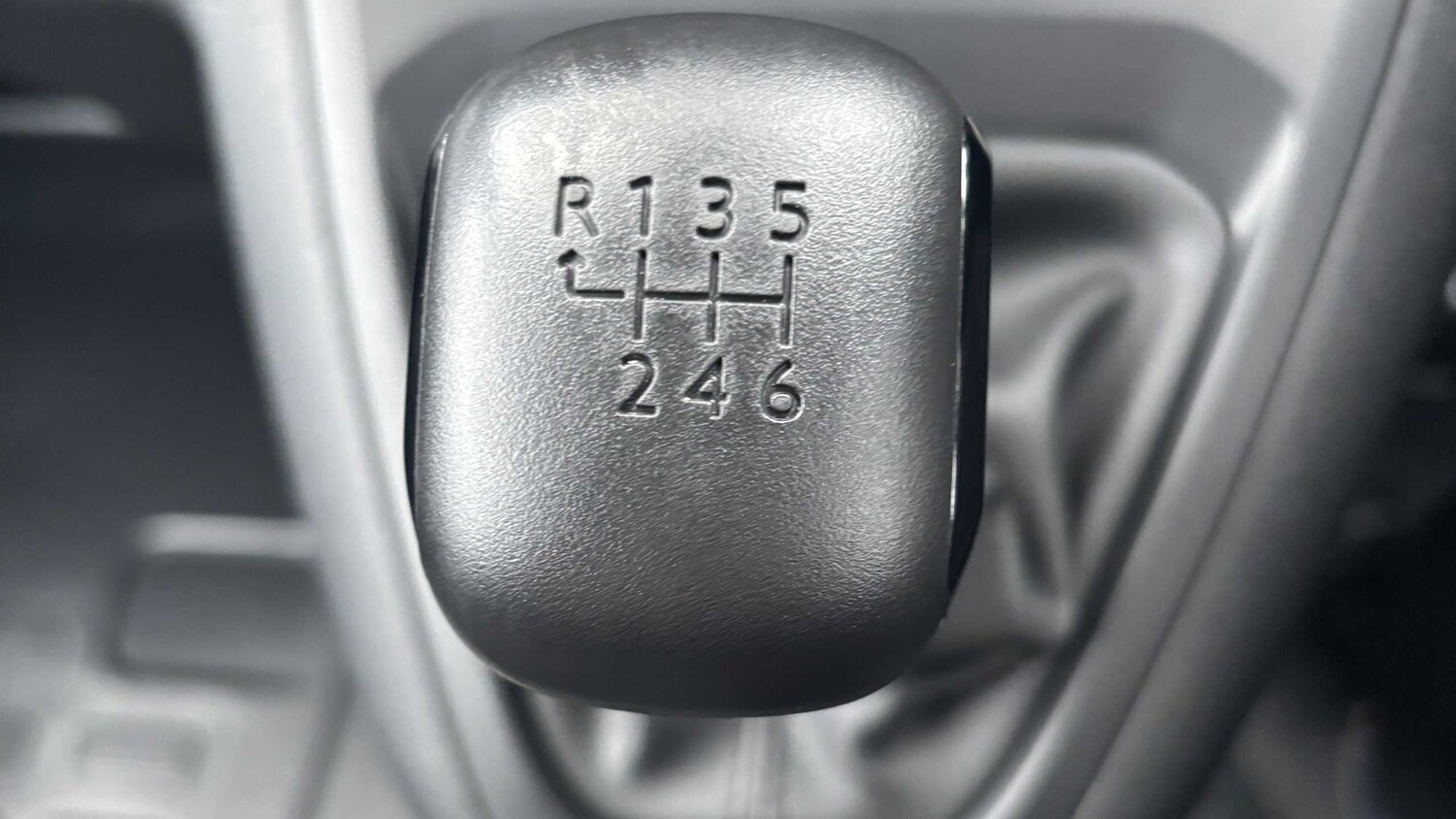 Used Vauxhall Vivaro 2025 for sale - 77858573: Photo 16