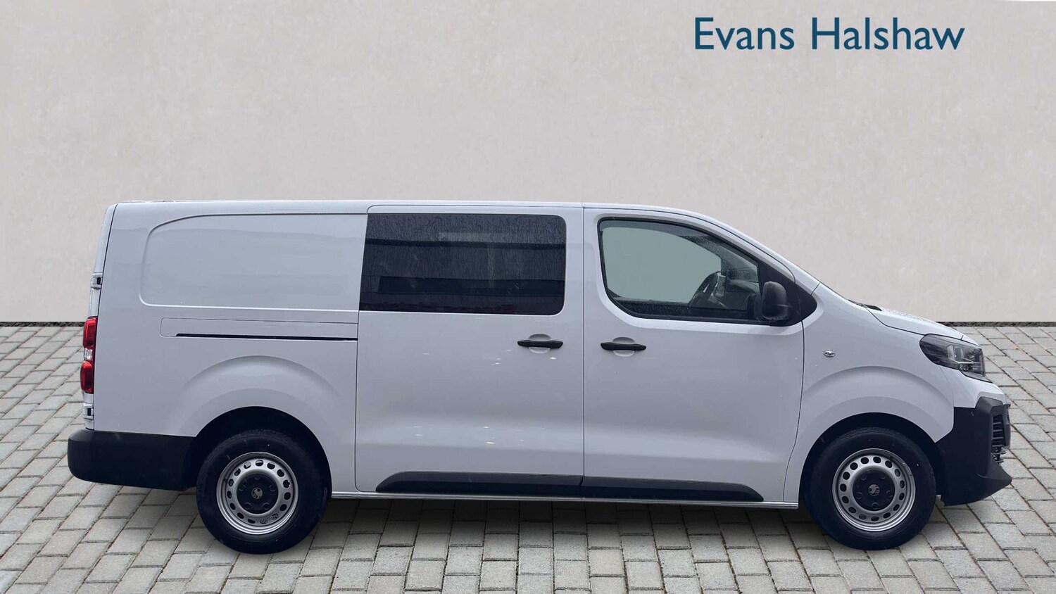 Used Vauxhall Vivaro 2025 for sale - 77858573: Photo 4