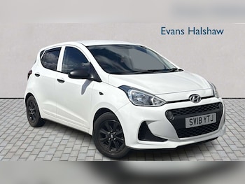 Used Hyundai i10 2018 for sale - 78732432: Photo