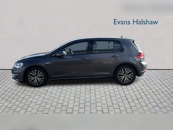 Used Volkswagen Golf 2018 for sale - 78129641: Photo