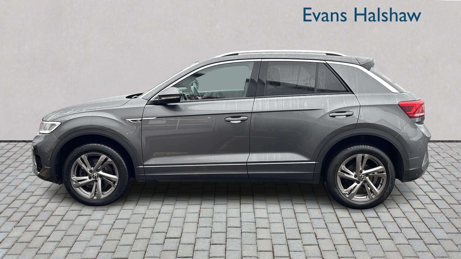 Used Volkswagen T-Roc for sale - 77858392: Photo 3