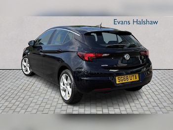 Used Vauxhall Astra 2018 for sale - 79040244: Photo