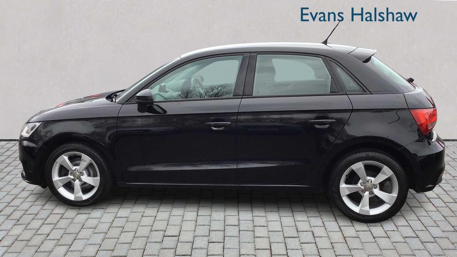 Used Audi A1 2017 for sale - 77856597: Photo 3