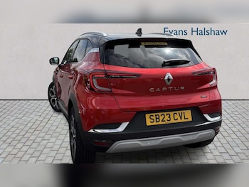 Used Renault Captur 2023 for sale - 79172373: Photo