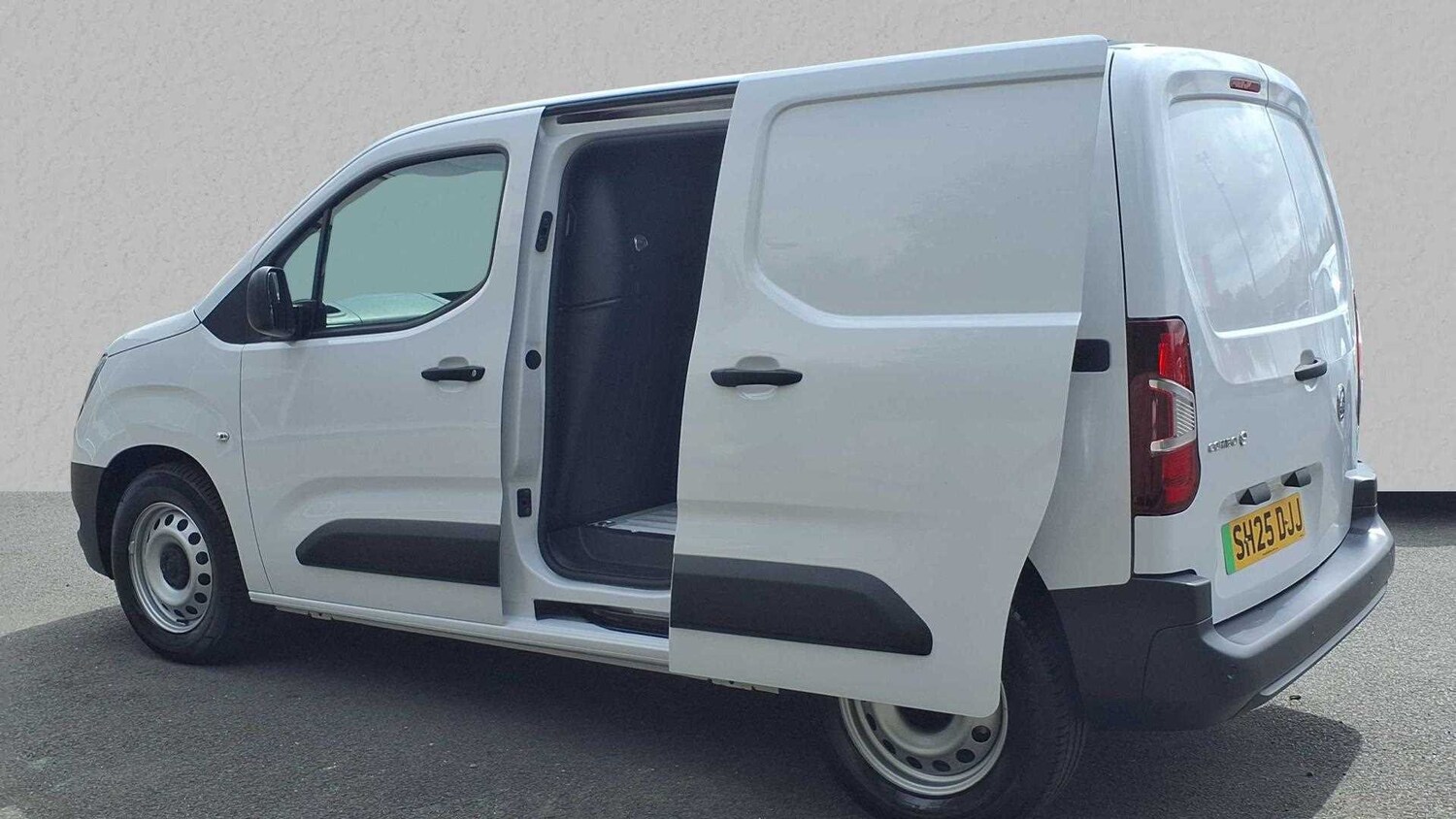 Used Vauxhall Combo 2025 for sale - 77859745: Photo 7