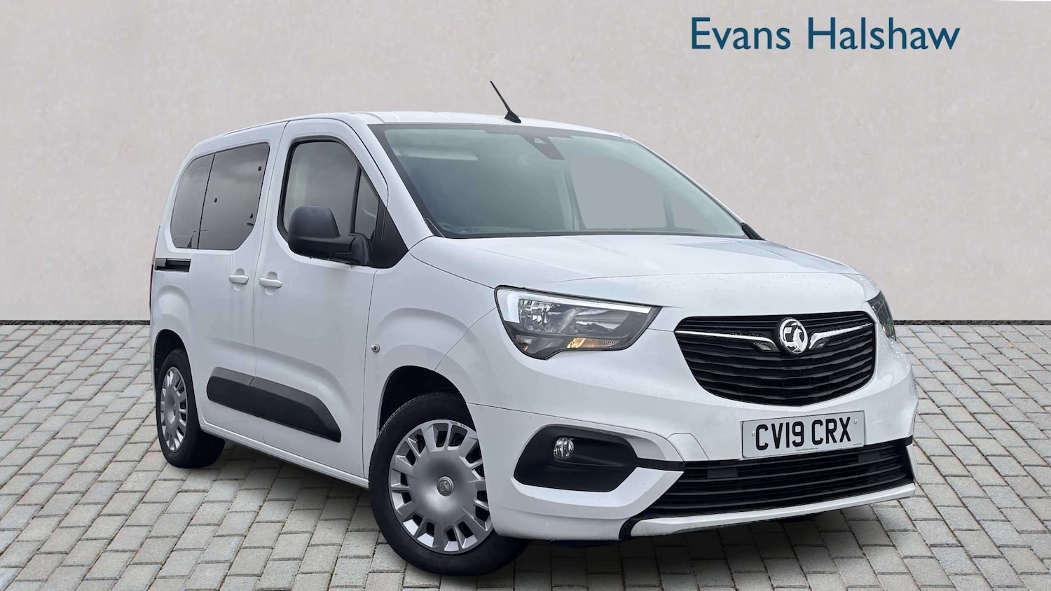 Used Vauxhall Combo Life 2019 for sale - 78063843: Photo 1