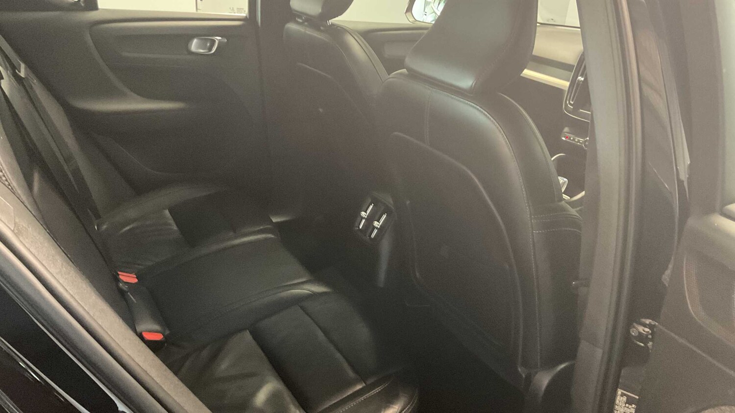 Used Volvo XC40 2022 for sale - 77996234: Photo 23