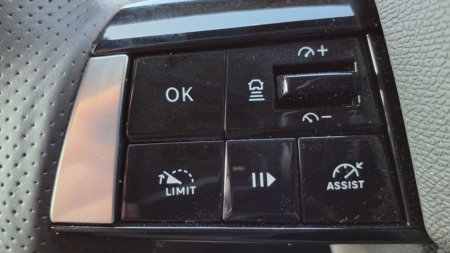 Used Vauxhall Astra for sale - 77861654: Photo 21