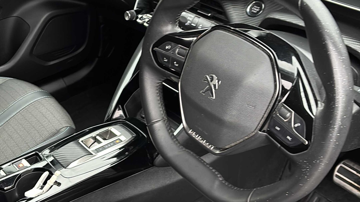 Used Peugeot 2008 for sale - 77857792: Photo 8