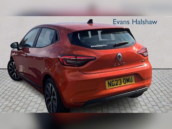 Used Renault Clio 2023 for sale - 79523740: Photo
