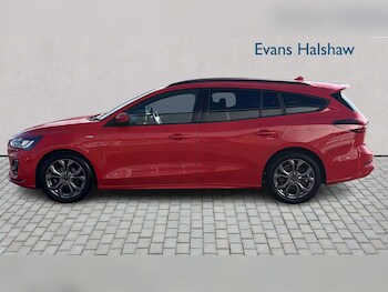 Used Ford Focus 2023 for sale - 78857252: Photo