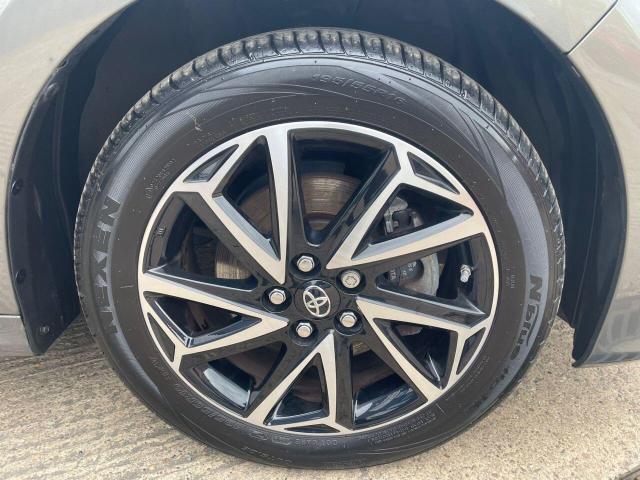 Used Toyota Yaris 2021 for sale - 77784073: Photo 11