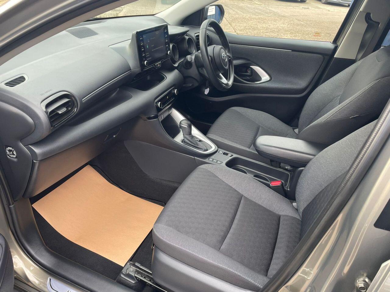 Used Toyota Yaris 2021 for sale - 77784073: Photo 17