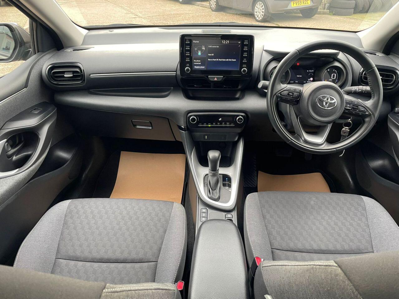 Used Toyota Yaris 2021 for sale - 77784073: Photo 24