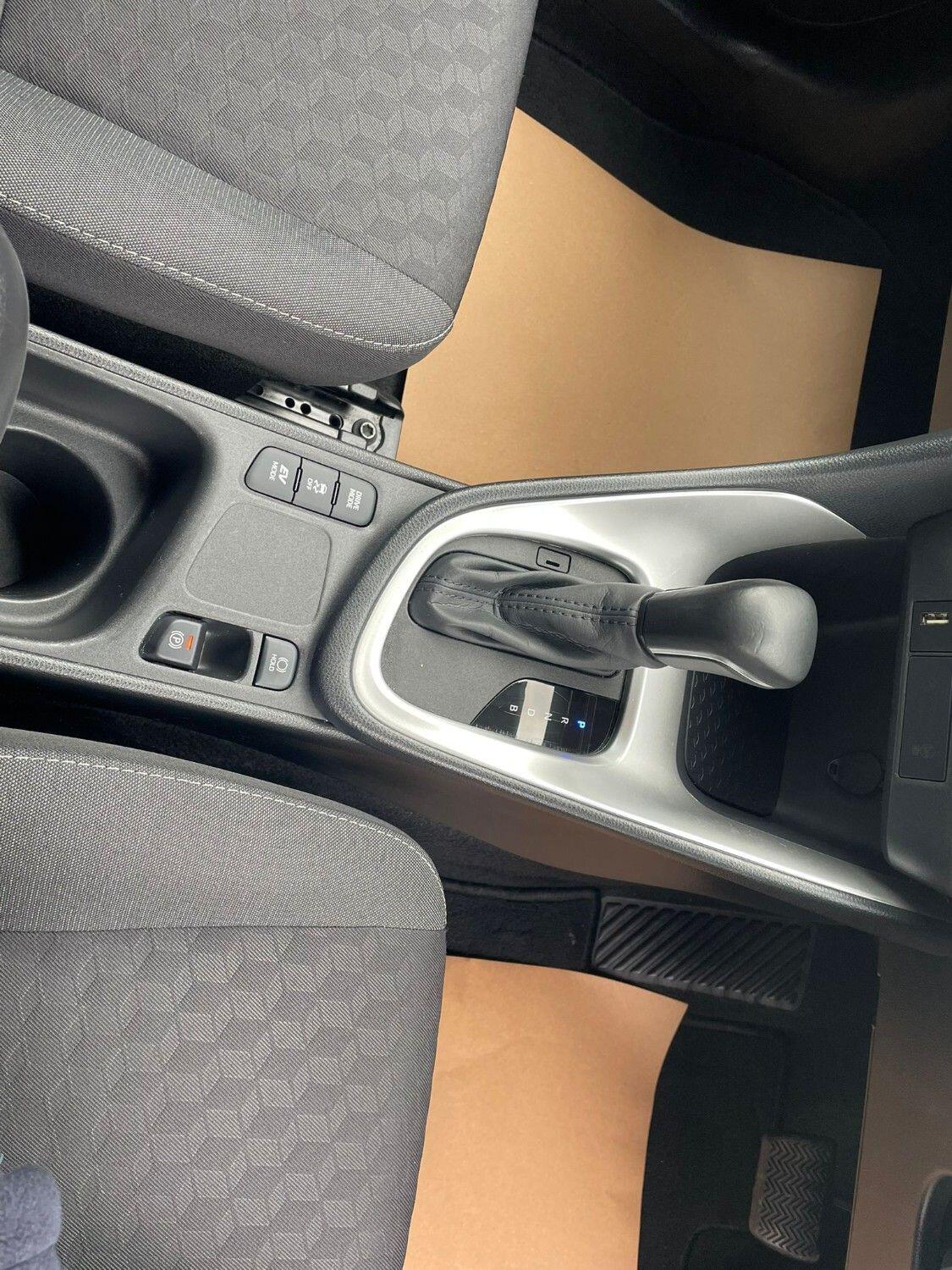 Used Toyota Yaris 2021 for sale - 77784073: Photo 25