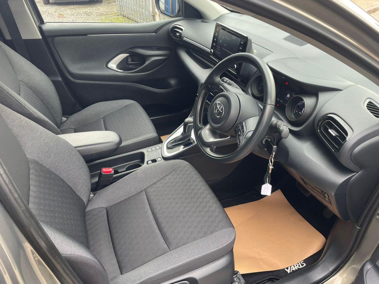 Used Toyota Yaris 2021 for sale - 77784073: Photo 8