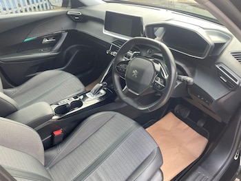 Used Peugeot 2008 2021 for sale - 77783125: Photo