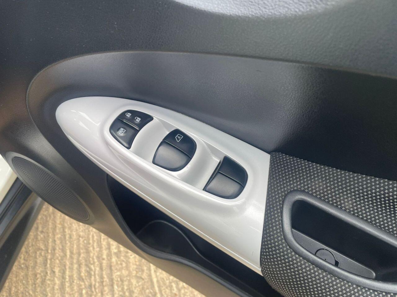 Used Nissan Juke 2016 for sale - 77908632: Photo 22