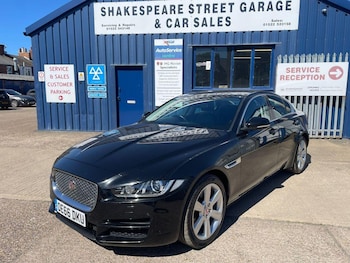 Used Jaguar XE 2016 for sale - 78448625: Photo