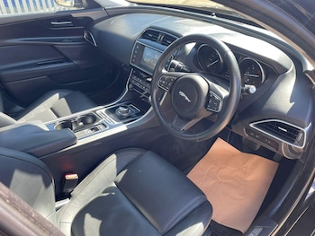 Used Jaguar XE 2016 for sale - 78448625: Photo