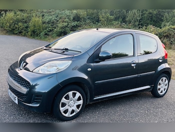 Used Peugeot 107 2011 for sale - 79612774: Photo