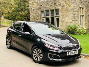 Used Kia Ceed 2017 for sale - 76334776: Photo