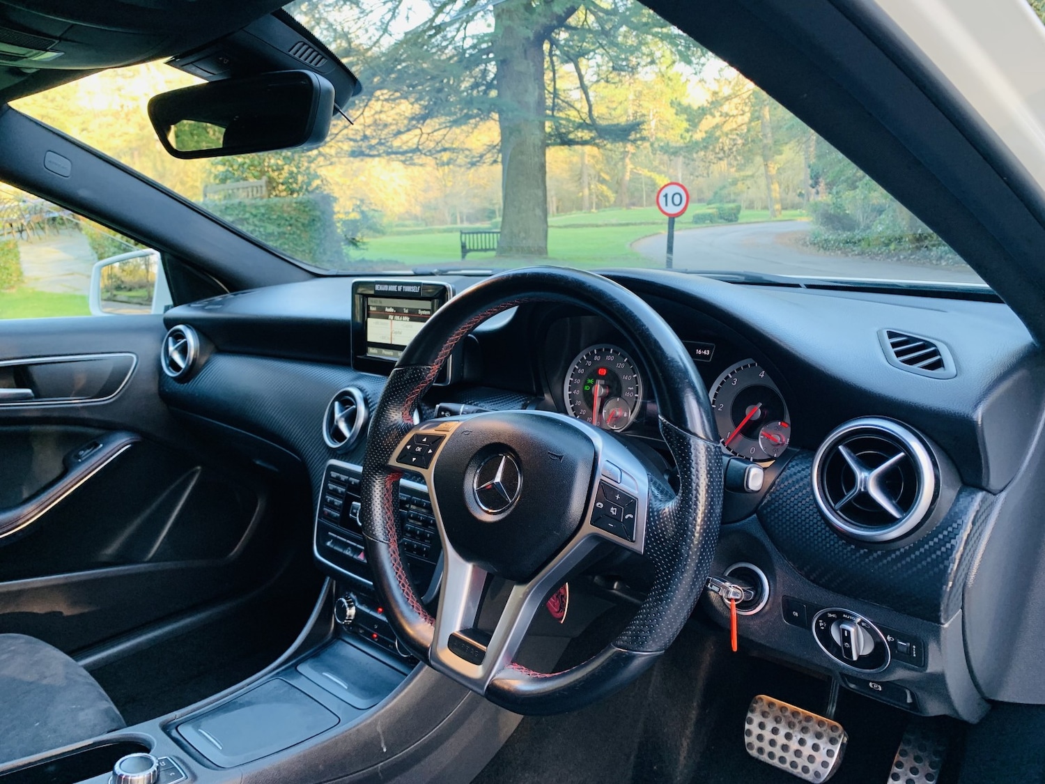 Used Mercedes-Benz A-Class 2013 for sale - 77945709: Photo 11