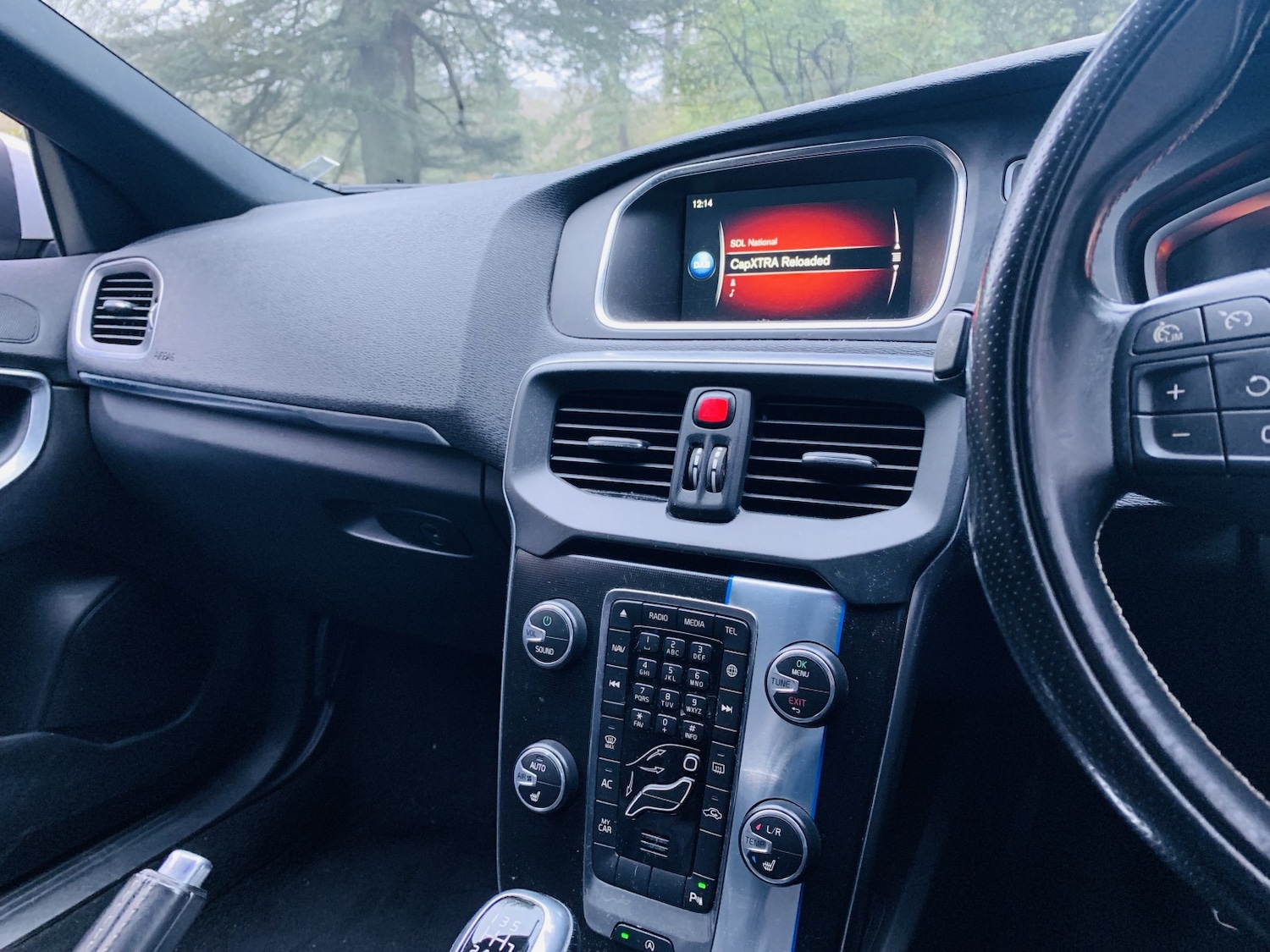 Used Volvo V40 2015 for sale - 77400034: Photo 12