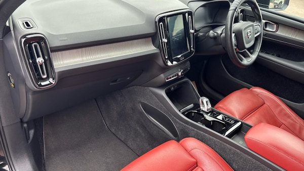 Used Volvo XC40 2020 for sale - 76067059: Photo 10