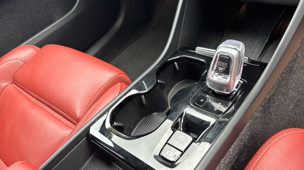 Used Volvo XC40 2020 for sale - 76067059: Photo 31