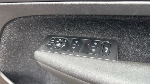 Used Volvo XC40 2020 for sale - 76067059: Photo 32