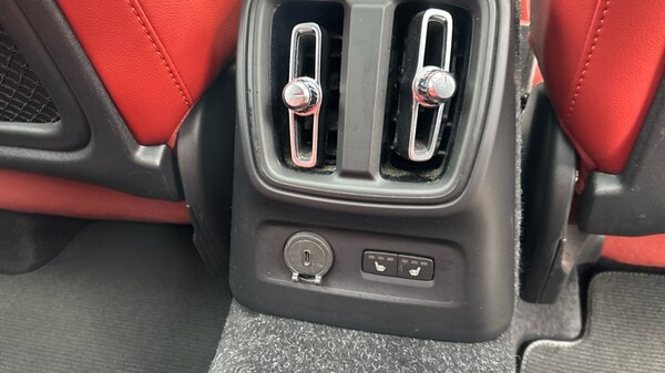 Used Volvo XC40 2020 for sale - 76067059: Photo 35