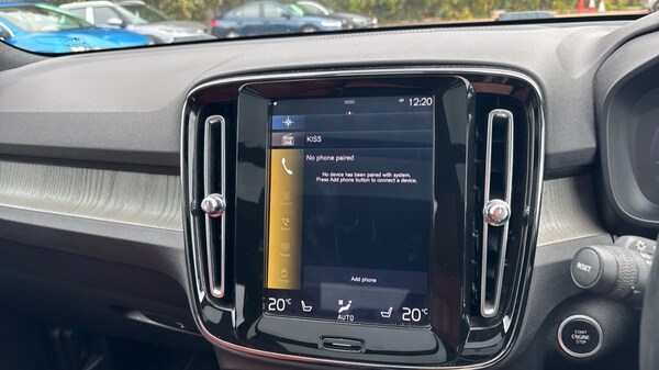 Used Volvo XC40 2020 for sale - 76067059: Photo 38