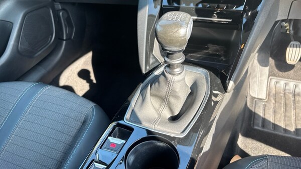 Used Peugeot 208 2021 for sale - 75992892: Photo 31
