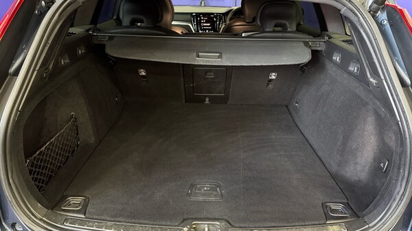 Used Volvo V60 2022 for sale - 75829207: Photo 15